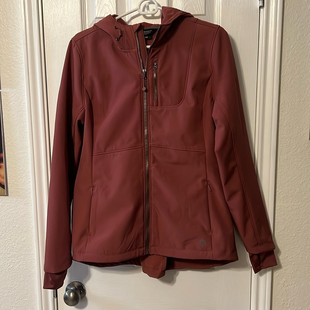 Mondetta Outdoor Project Jacket, size Medium